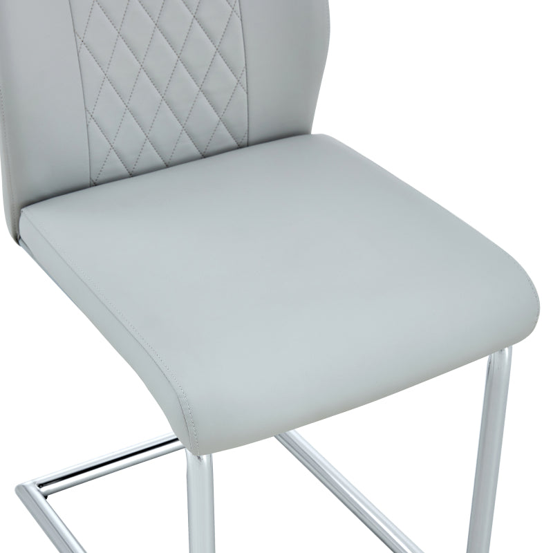 Nordic-Stil hellgrau PU Essstuhl (vier Stühle in einer Kiste) - Rücken mit Gitternäht Design, glänzende silberne Metallbeine