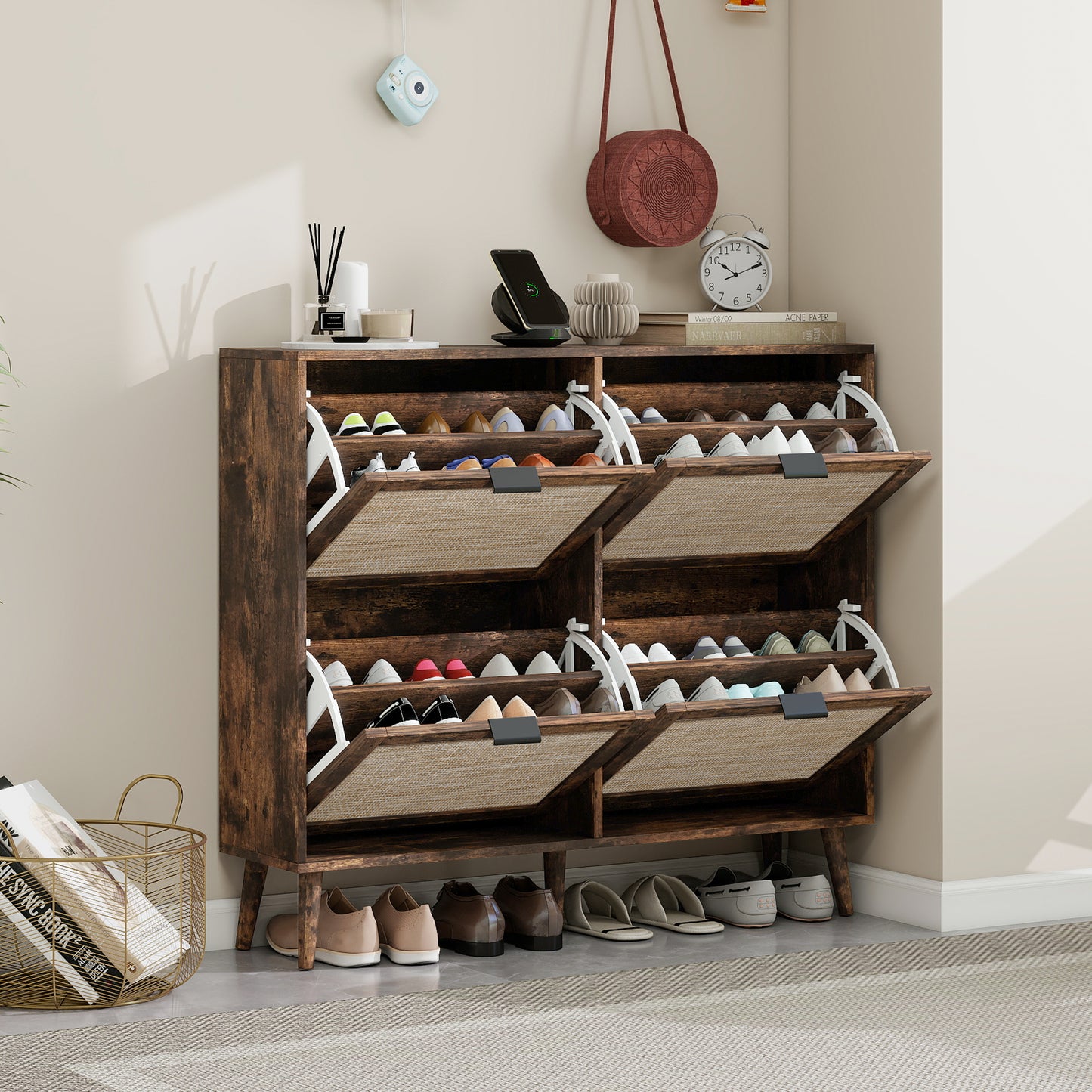 Schuhschrank mit vier Türen, Rattan-Optik, doppeltem Regal, mit Rückwand, geeignet für Flure und ähnliche Bereiche, Retrobraun