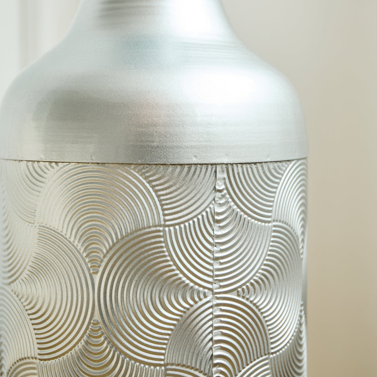 3er Set Bodenvase Silber, Metall, Wellenmuster, Hohe Übertöpfe 83/66/50 cm