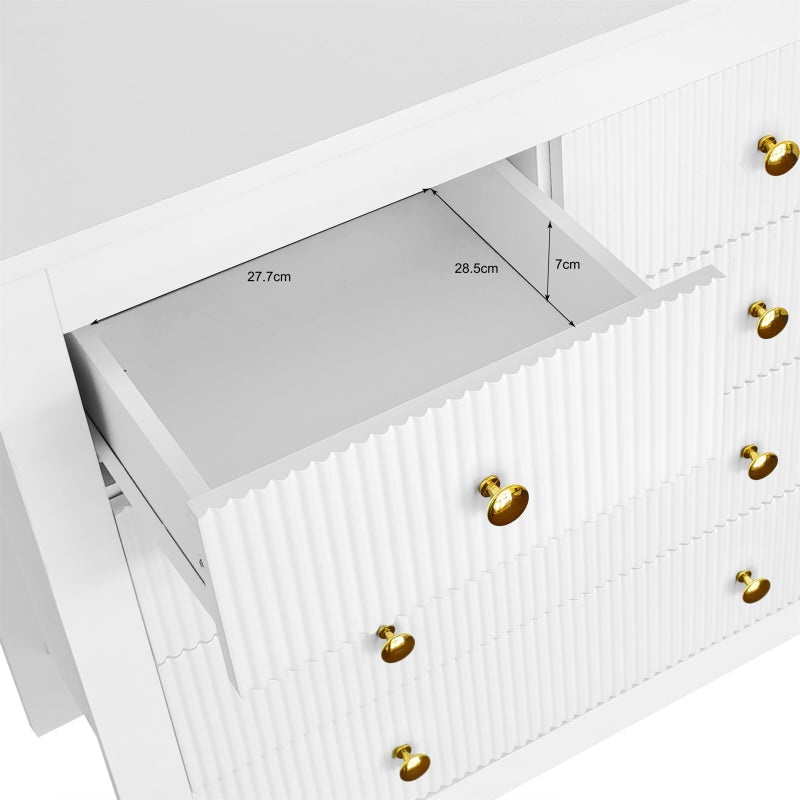 Kommode mit Spezialtüren, Goldgriffen