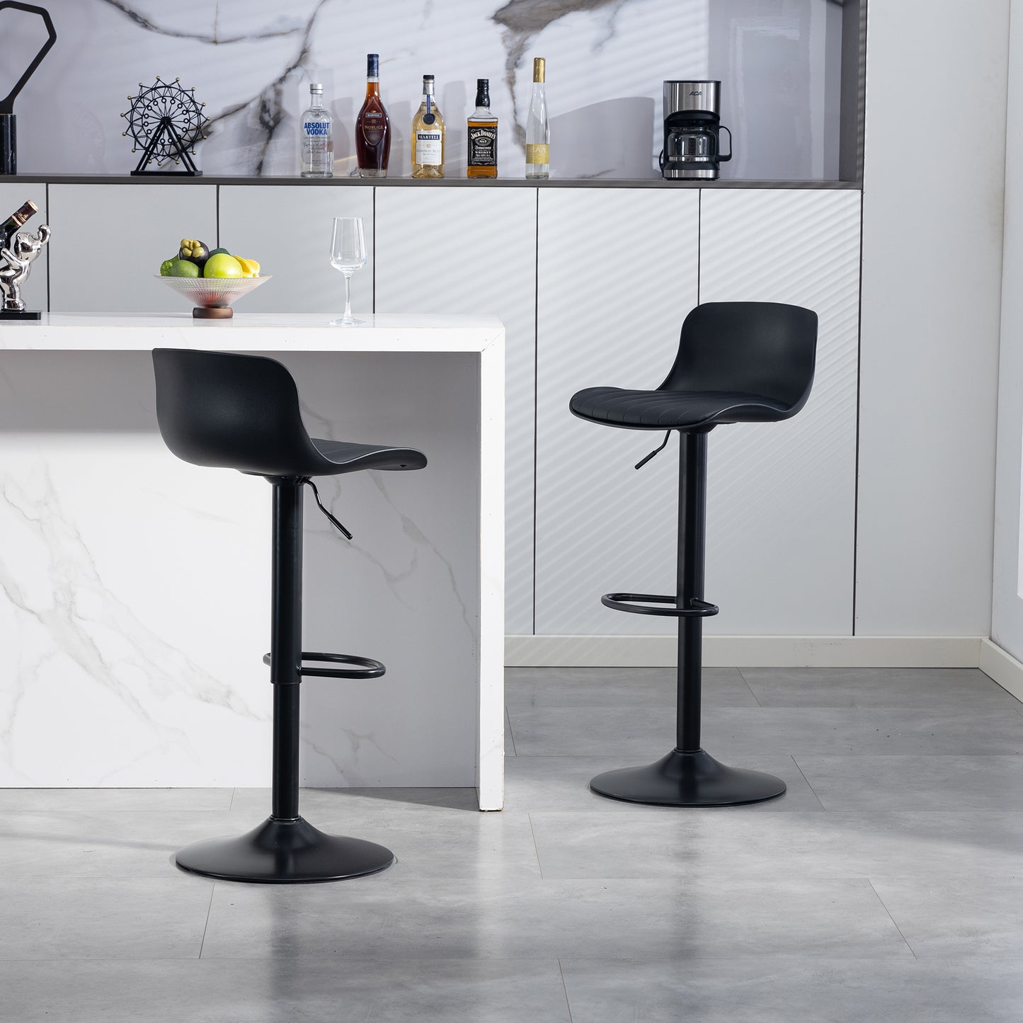Moderne verstellbare Schwenk Barhocker 2er Set Kunststoff Rückenlehne Kunstledersitz Gasdruckheber Metallfuß mit Fußstütze. Schwarz