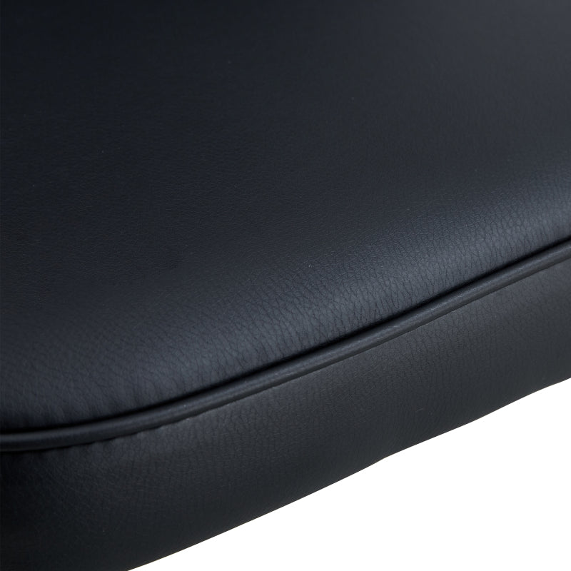 Moderner minimalistischer schwarzer Stuhl mit PU-Leder-Rückenpolster und schwarzen Metallbeinen, Eine Kiste mit zwei Stühlen.