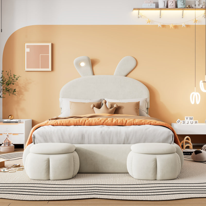Polsterbett, Doppelbett, hydraulisches Bett, Hasenohren mit einstellbarer Helligkeit warmfarbenen Lichtstreifen, Stauraum unter dem Bett, zwei Aufbewahrungshockern, Samt, Beige, 140x200cm