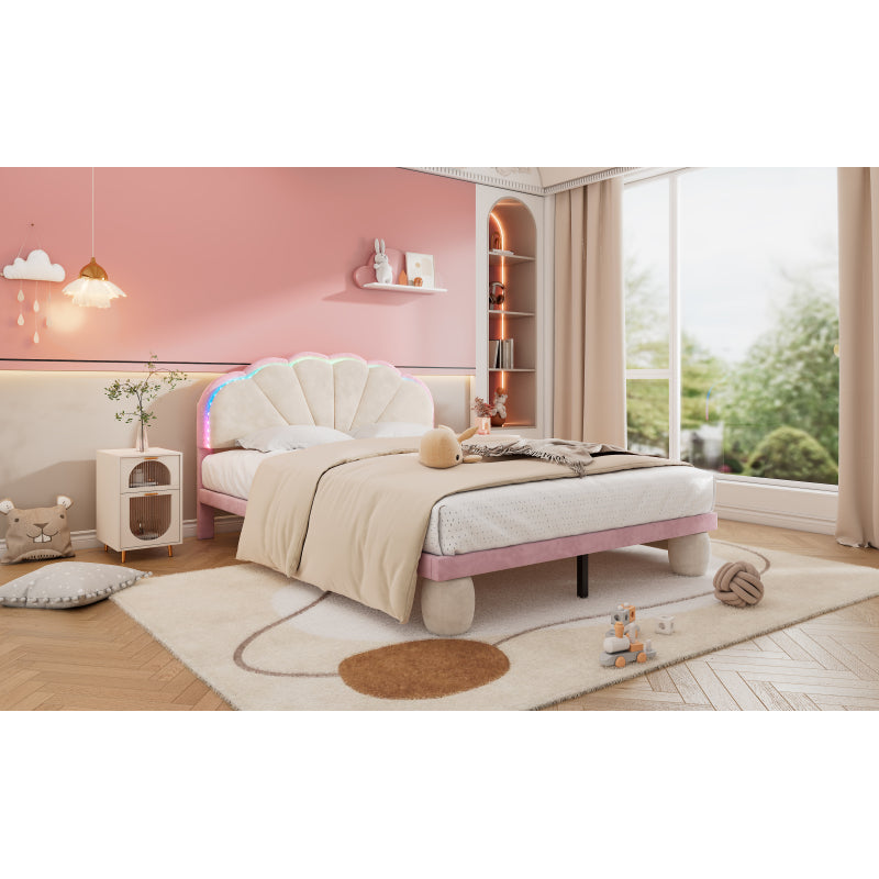Polsterbett mit mehrfarbigen, wechselnden Lichtstreifen, Kopfteil mit Wellenschliff, mit gepolsterter runden Beine, Kinderbett, Jugendbett mit Holzlatten, Doppelbett, Samt, Beige+Rosa, 140x200cm