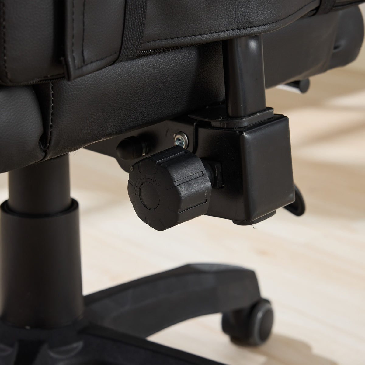 Gaming Stuhl Racing Design, 155° Liegefunktion, Fußstütze, Lendenmassage, Schwarz-Grau