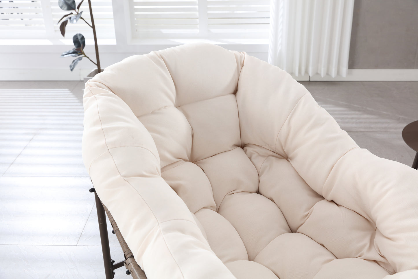 Outdoor Rocking Chair, Patio Oversized Wicker Egg Rocking Chair, Indoor & Outdoor Comfy Rocker Chair with Thick Cushion, Modern Lounge Chair for Balcony, Front Porch, Garden, Backyard, Deck White