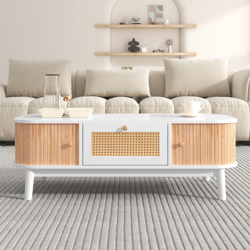 Couchtisch - Rattan-Kaffeetisch, Schubladen mit Rattan und Schiebetüren mit Massivholzlatten, Massivholzbeine, Natürlicher Landhausstil.