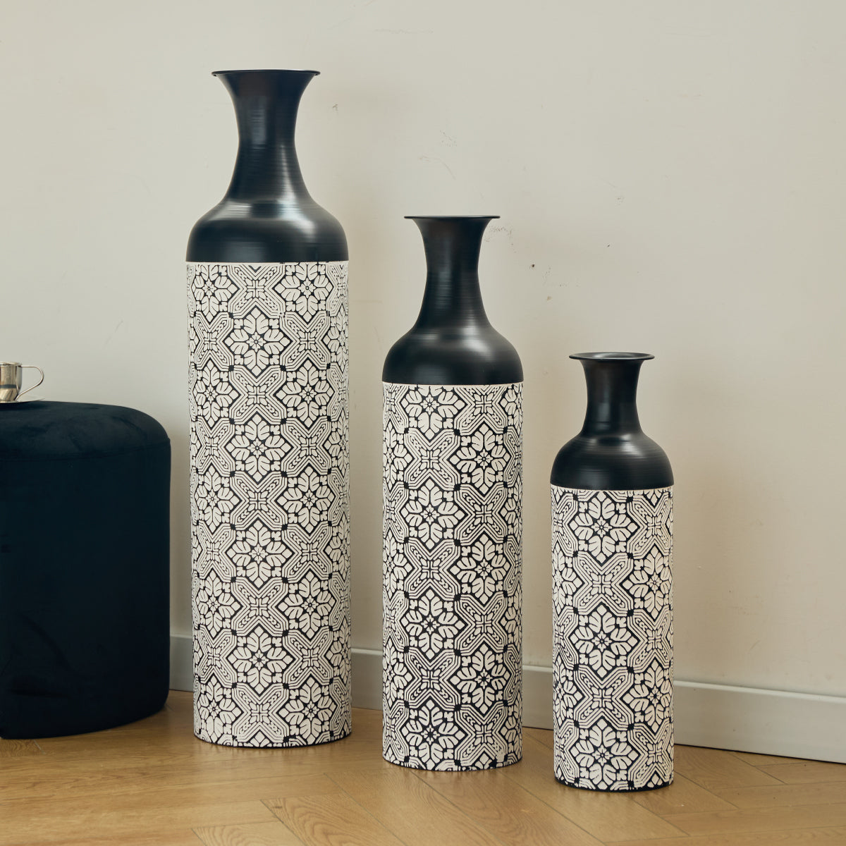3er Set Bodenvase Metall, Schwarz-Weiß, Retro Stil, 83/65/50 cm hoch