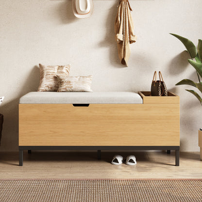 Sitzbank mit Stauraum 115 cm, Gepolsterte Truhenbank Holzoptik Natur, Stoffbezug Hellgrau, Flurbank