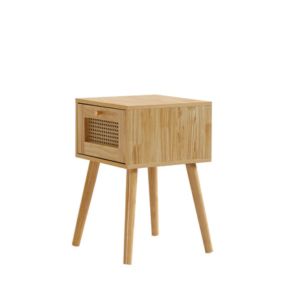 Klassischer Nachttisch mit ein Schubladen, mit Rattan-Schubladenplatte, mit goldfarbenem Metallgriff und lange Holzbeine, Stauraum im Wohnzimmer und Schlafzimmer, Spanplatten+PE-Rattan, Natur