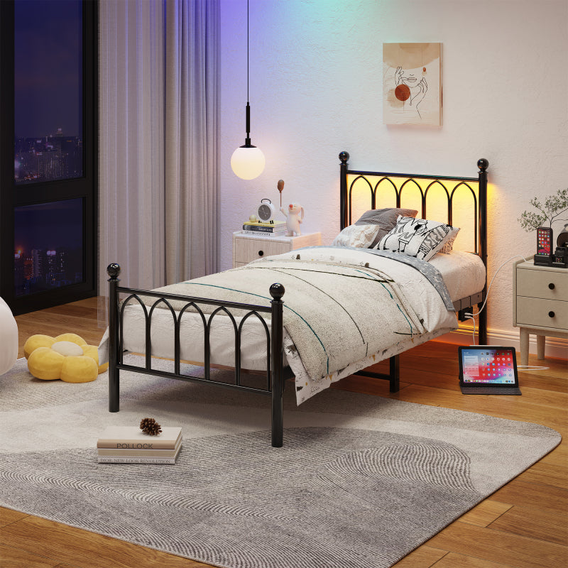 90x200cm Metall Bettrahmen mit Vintage Kopf und Fußplatte, USB-Ladestation, LED-Bettrahmen, Heavy Duty Stahl Slat Unterstützung, Reichweite Unterbett-Speicher, Keine Box-Feder erforderlich, Schwarz