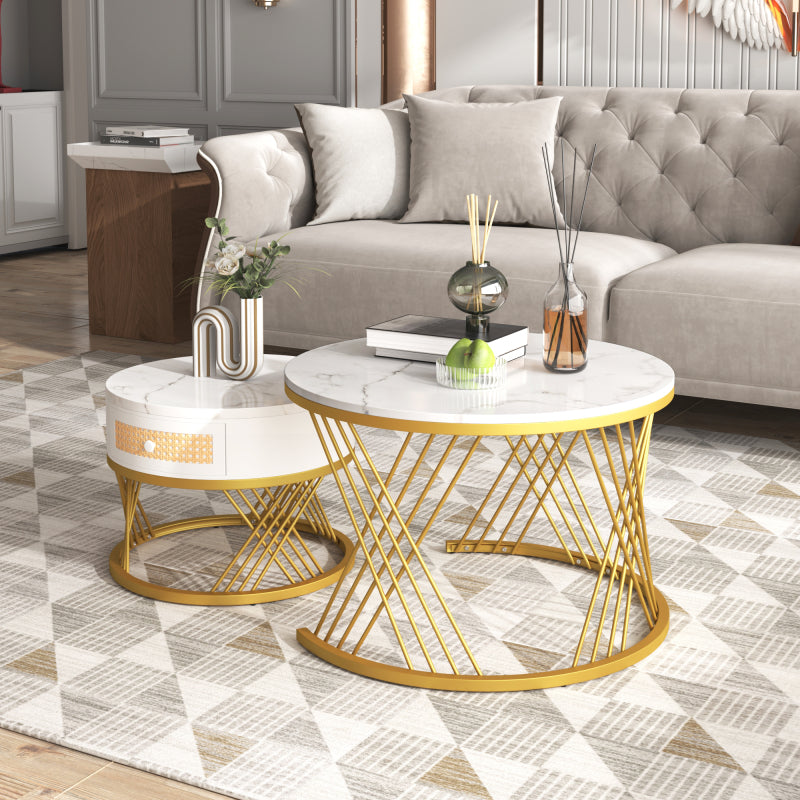 2 in 1 Runder Couchtisch aus MDF, Beistelltisch mit Tischplatte aus Marmor und Schubladen aus Kunststoff-Rattan, Griffe aus Massivholz. goldene Eisenfüße. 70*70*45,5+50*50*38,5cm