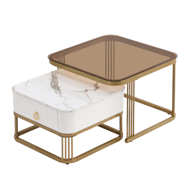 Stapelbarer Couchtisch: hochglänzende Marmoroptik und Teebraun Glasplatte, goldene Akzente, Beistelltisch mit Schubladen.  zweiteiliges Set