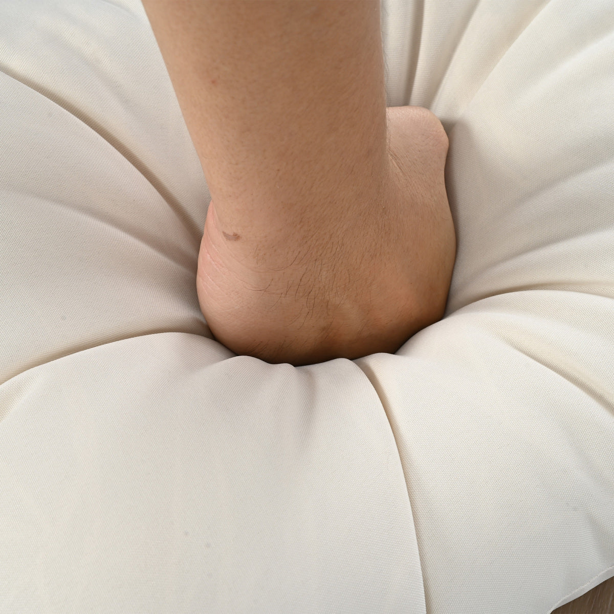 a0f7ab4c-002d-424f-9ab0-59a2dbf9f804