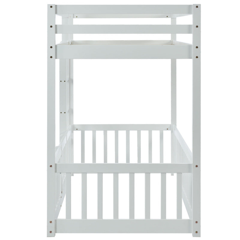 Etagenbett mit rechtwinkliger Treppe, Bett mit Zäune und Türchen, Kinderbett mit Fallschutz und Gitter, Massivholz, weiß (200x90cm)