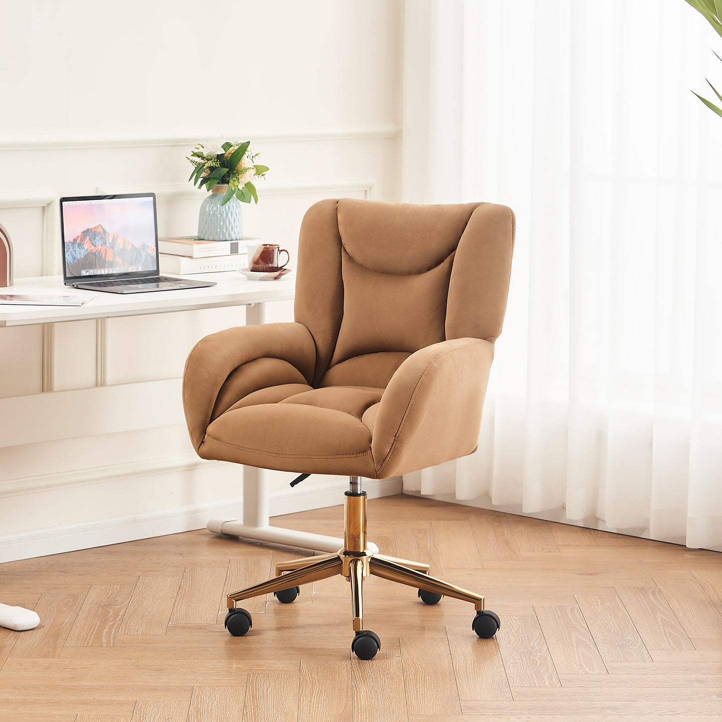 Full KD Samtstoff Material Höhenverstellbarer Drehstuhl für das Home-Office im Innenbereich mit goldenen Beinen, Braun