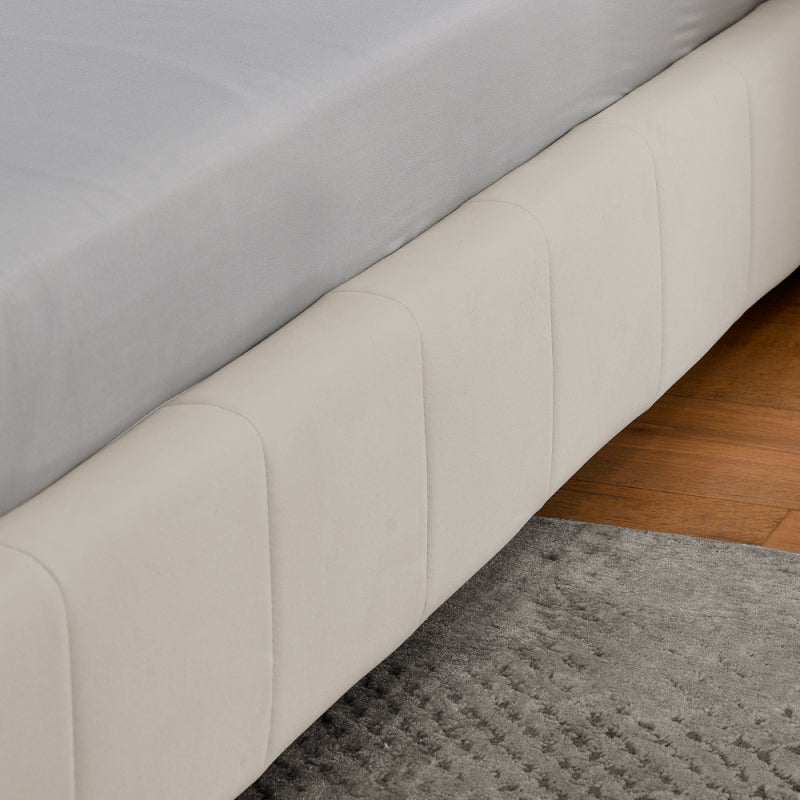 Doppelbett 160x200, weiches hautfreundliches Samt, L-förmiges Eck Bettgestell, robuste Eukalyptus- und Eisenlatten, Beige (ohne Matratze)