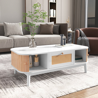 Couchtisch - Rattan-Kaffeetisch, Schubladen mit Rattan und Schiebetüren mit Massivholzlatten, Massivholzbeine, Natürlicher Landhausstil.