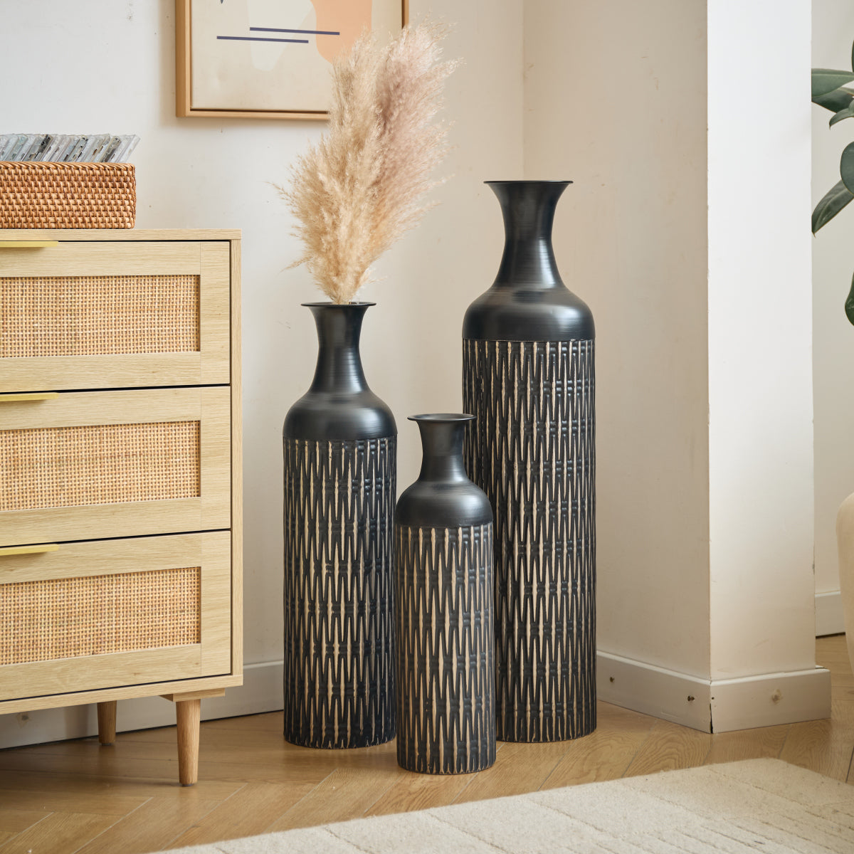 3er Set Bodenvase Metall, Schwarz, Rillen-Design, Hohe Übertöpfe 83/66/50 cm