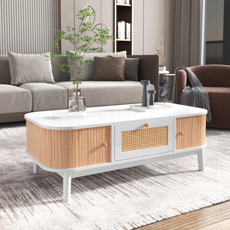 Couchtisch - Rattan-Kaffeetisch, Schubladen mit Rattan und Schiebetüren mit Massivholzlatten, Massivholzbeine, Natürlicher Landhausstil.