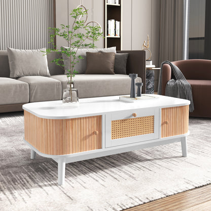 Couchtisch - Rattan-Kaffeetisch, Schubladen mit Rattan und Schiebetüren mit Massivholzlatten, Massivholzbeine, Natürlicher Landhausstil.