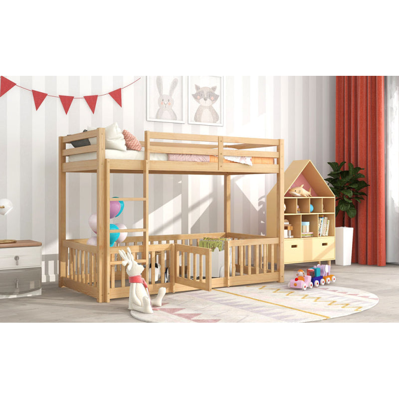 Etagenbett mit rechtwinkliger Treppe, Bett mit Zäune und Türchen, Kinderbett mit Fallschutz und Gitter, Massivholz, natur (200x90cm)