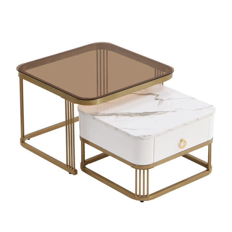 Stapelbarer Couchtisch: hochglänzende Marmoroptik und Teebraun Glasplatte, goldene Akzente, Beistelltisch mit Schubladen.  zweiteiliges Set
