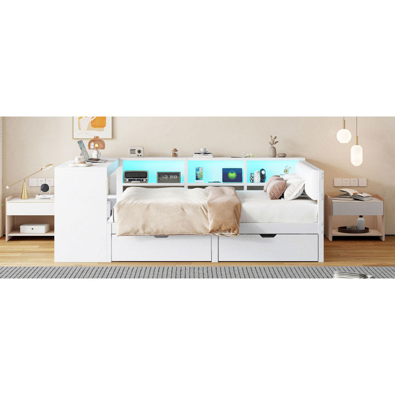 140x200 Holz-Plattformbett mit Ablageflächen, Schubladen, Ladestation und gepolstertem Kopfteil, Mit bunten LED-Leuchten, Weiß