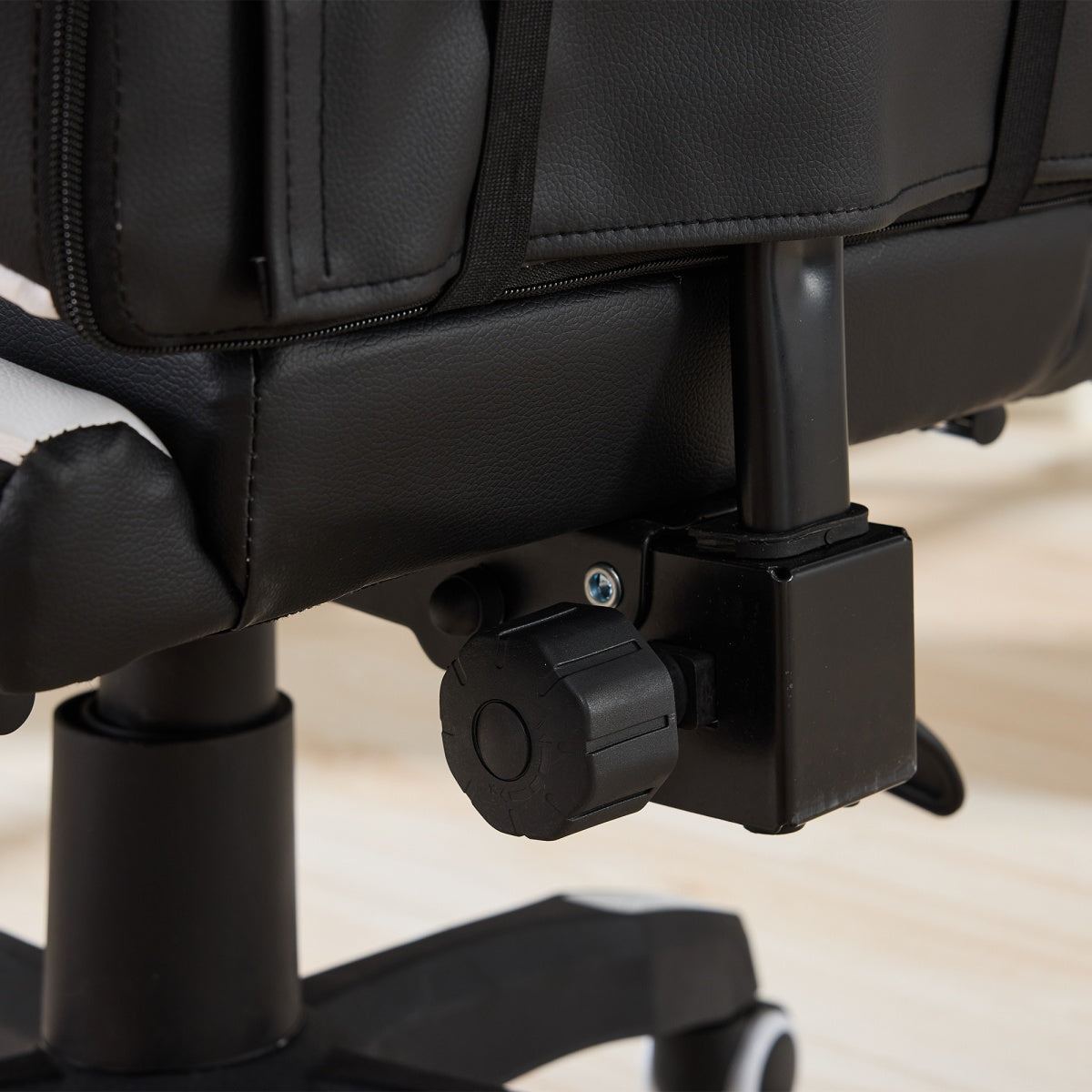 Gaming Stuhl Racing Design, 155° Liegefunktion, Fußstütze, Lendenmassage, Schwarz+Weiß