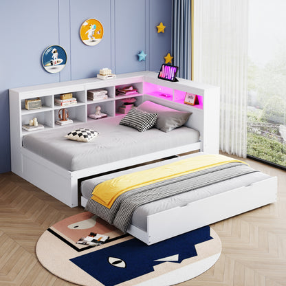Massivholz-Einzelbett 90x200 Weiß mit Ausziehbett - Multifunktionales Schlafsofa inkl. LED, USB-Steckdose, Regalen & viel Stauraum, Weiß