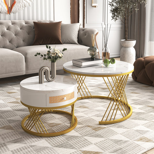 2 in 1 Runder Couchtisch aus MDF, Beistelltisch mit Tischplatte aus Marmor und Schubladen aus Kunststoff-Rattan, Griffe aus Massivholz. goldene Eisenfüße. 70*70*45,5+50*50*38,5cm