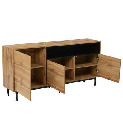 Moderner sideboard aus Holz mit drei Türen und Regalen