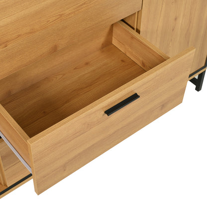 Sideboard mit drei Schubladen, exquisite Maserung. Modernes Sideboard in Holzfarbe mit Ablagefächern – stilvolle und funktionale Wohnmöbel. Schwarz und Holzfarbe.