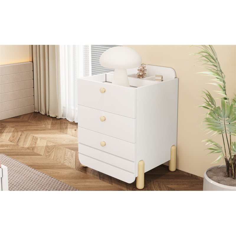 Nachttisch mit 3 Schubladen mit Einlegeböden, Geräuschloses Schubladendesign, Exquisite Holzfarbene Füße, Stauraum im Wohn- und Schlafzimmer, Einzigartige Form und Minimalistisches Design, Weiß