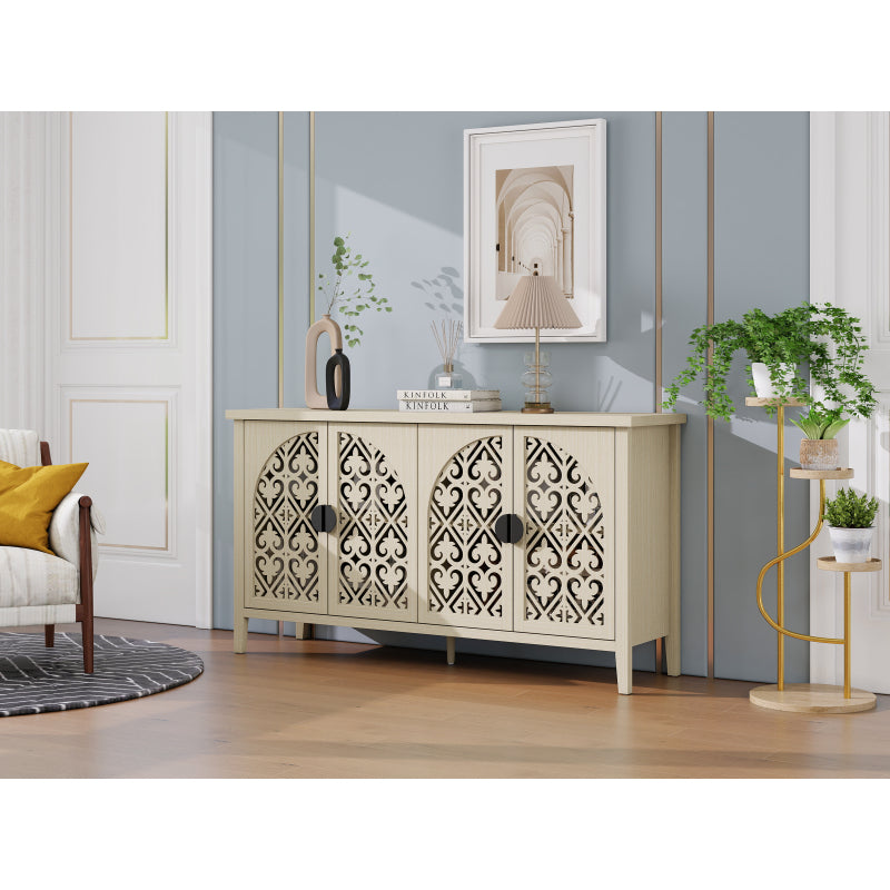 Natürliches Holzfarbener vier Türen Sideboard, mit geschnitztem und durchbrochenem Design, ausgestattet mit drei Einlegeböden. Geeignet für Wohnzimmer, Flur, Esszimmer und Küche.(147.6x40x80cm)