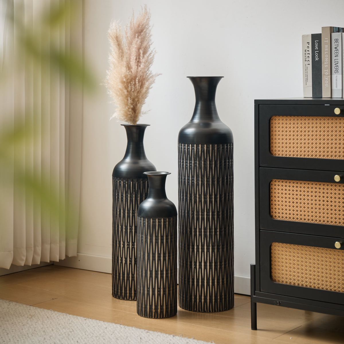 3er Set Bodenvase Metall, Schwarz, Rillen-Design, Hohe Übertöpfe 83/66/50 cm