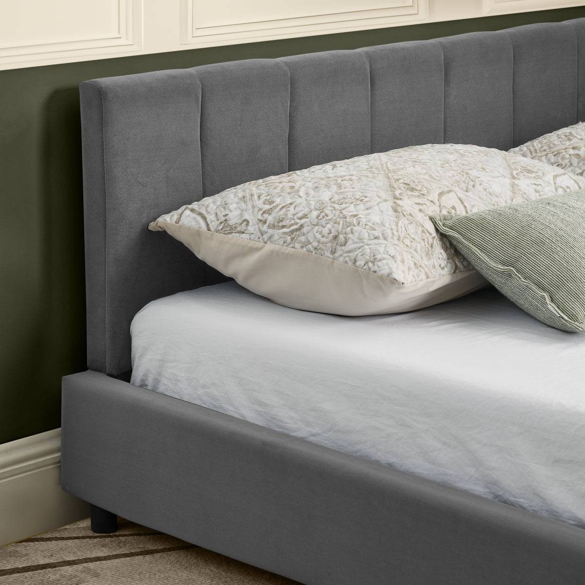 Doppelbett 160×200 cm aus Samt mit hoher Rückenlehne, stabiles Bettgestell aus Holz & Metall, ideal für Schlafzimmer & Familienzimmer, Gray (ohne Matratze)