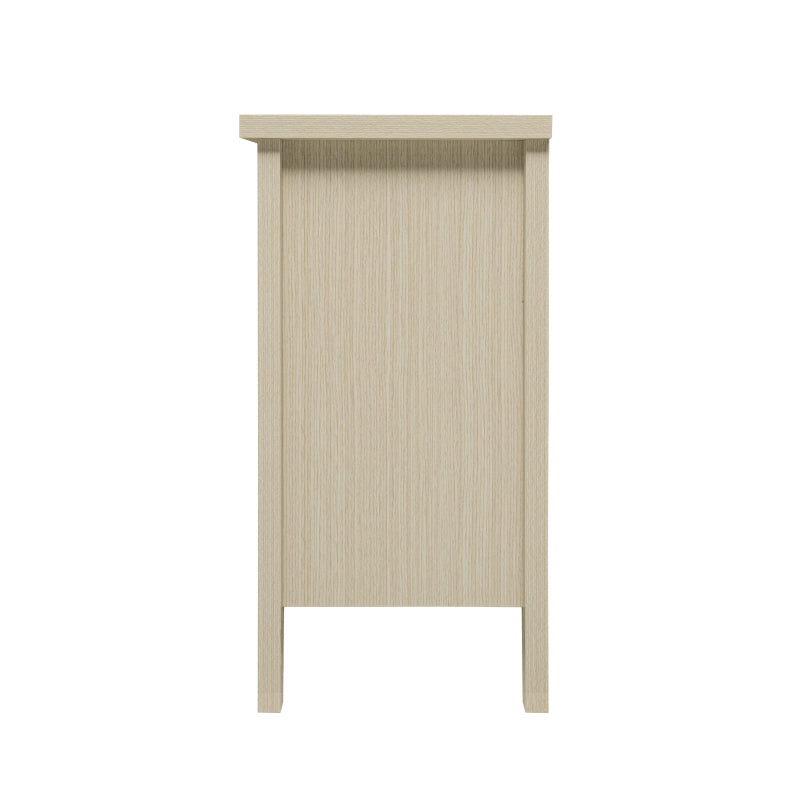 Natürliches Holzfarbener vier Türen Sideboard, mit geschnitztem und durchbrochenem Design, ausgestattet mit drei Einlegeböden. Geeignet für Wohnzimmer, Flur, Esszimmer und Küche.(147.6x40x80cm)
