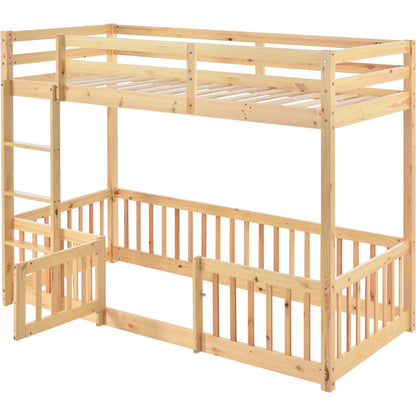 Etagenbett mit rechtwinkliger Treppe, Bett mit Zäune und Türchen, Kinderbett mit Fallschutz und Gitter, Massivholz, natur (200x90cm)