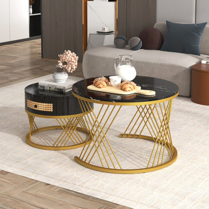 2 in 1 Runder Couchtisch aus MDF, Beistelltisch mit Tischplatte aus Marmor und Schubladen aus Kunststoff-Rattan, Griffe aus Massivholz. goldene Eisenfüße. 70*70*45,5+50*50*38,5cm