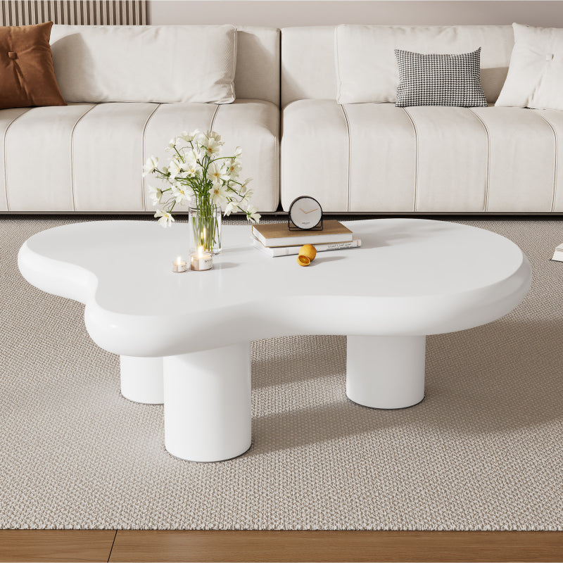 Unregelmäßiger Couchtisch in Wolkenform, 97cm Länge, 67cm Breite, 32cm Höhe, MDF mit Filzunterlagen, lackierte Oberfläche,Kreativer Couchtisch